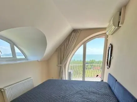 Bellevue Holiday home