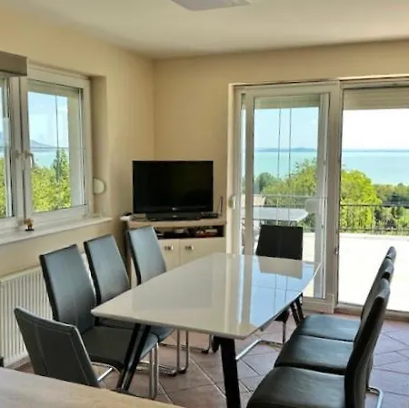 Holiday home Bellevue